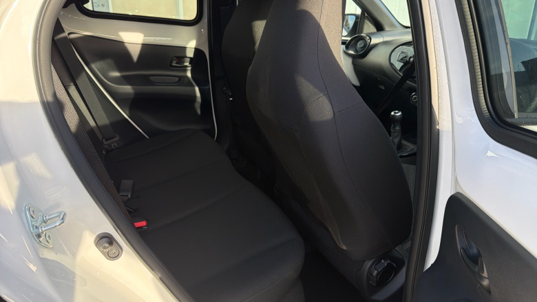 Toyota Aygo X 1.0 VVT-i Edge 5dr Petrol Hatchback